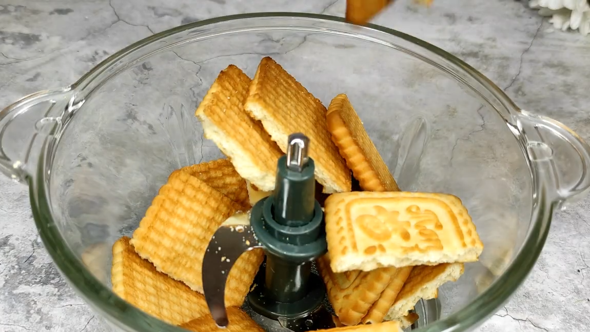 Творожный чизкейк с клубникой без выпечки. Фото автора.