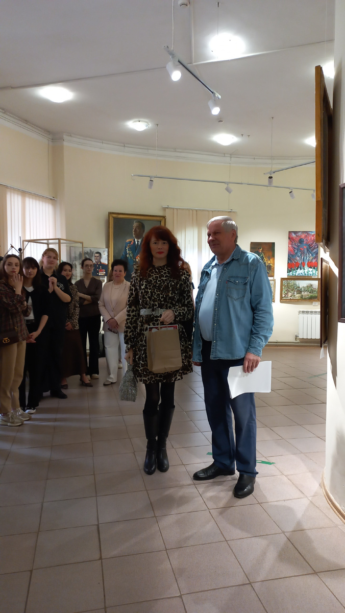 Вручение подарков и ценных призов.