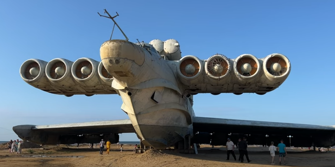 Дербент. Цитадель Нарын-Кала. Экраноплан Лунь. Парк имени Низами Гянджеви.