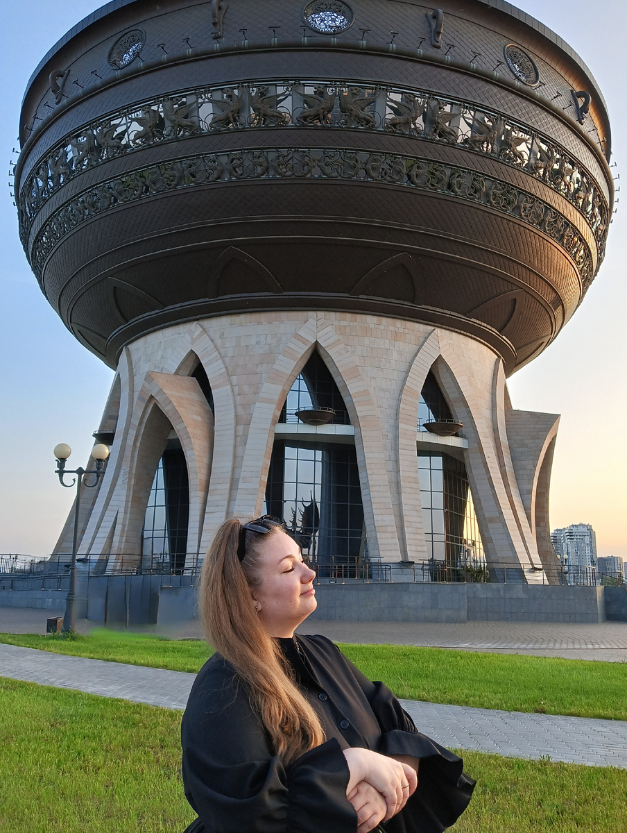 У чаши, здание ЗАГС