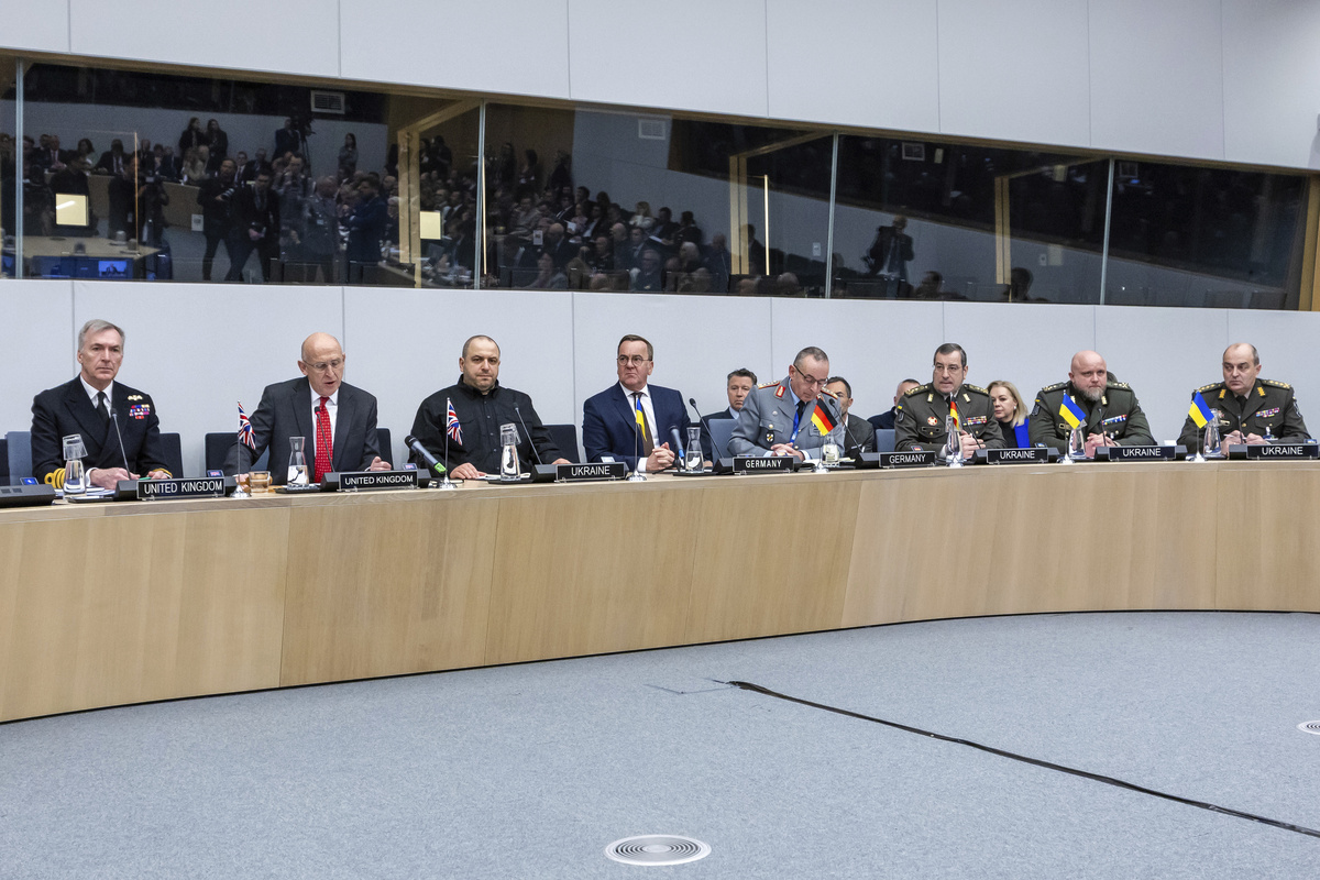     Встреча контактной группы по Украине в Брюсселе 11 апреля 2025 года / AP / Geert Vanden Wijngaert