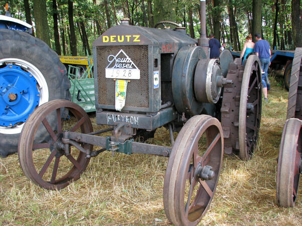 Трактор MTZ120.