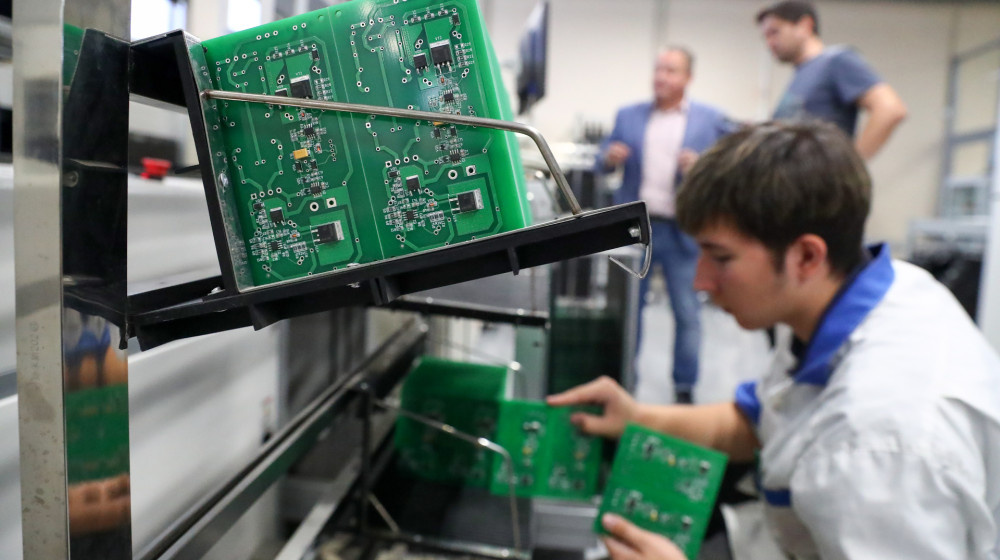    Как РОСЭЛЕКТРОНИКА возвращает России статус лидера в микроэлектронике