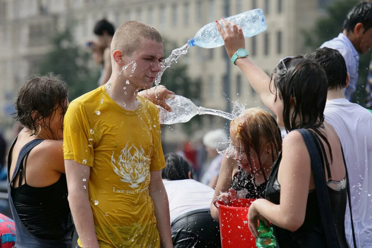    В Новосибирске в июне ожидается жара и повышенный риск ЧС на природе