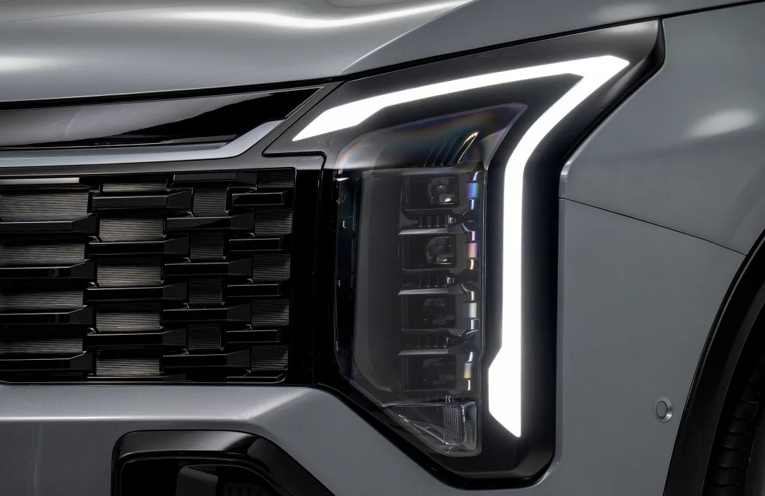 Передняя светодиодная оптика