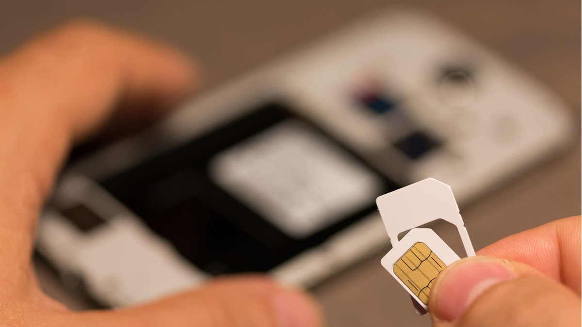 Теперь даже при покупке SIM-карты потребуется предъявить паспорт