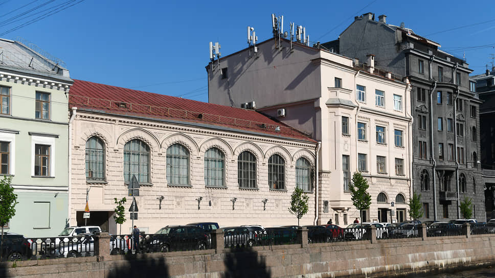 Открытая киностудия занимает здание на набережной Крюкова с 1946 года.📷Фото: Александр Коряков / Коммерсантъ