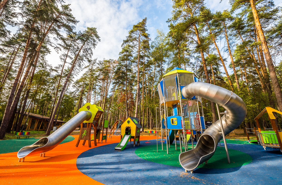 Детская площадка в парке Раздолье. Источник: https://odinparki.ru/parks/?id=2991