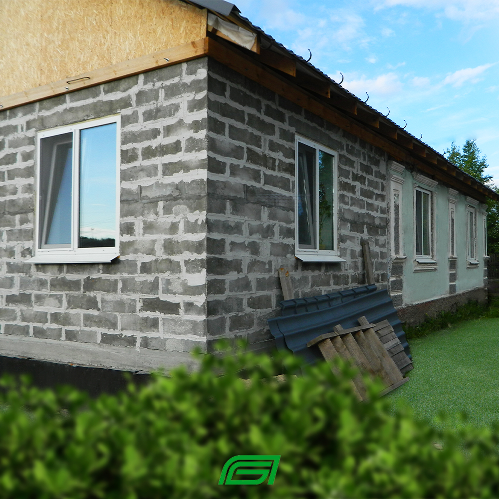 Дом из стандартных блоков