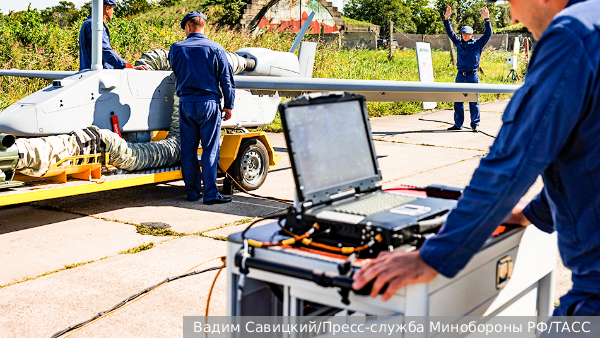     Фото: Вадим Савицкий/Пресс-служба Минобороны РФ/ТАСС   
 Текст: Дмитрий Зубарев