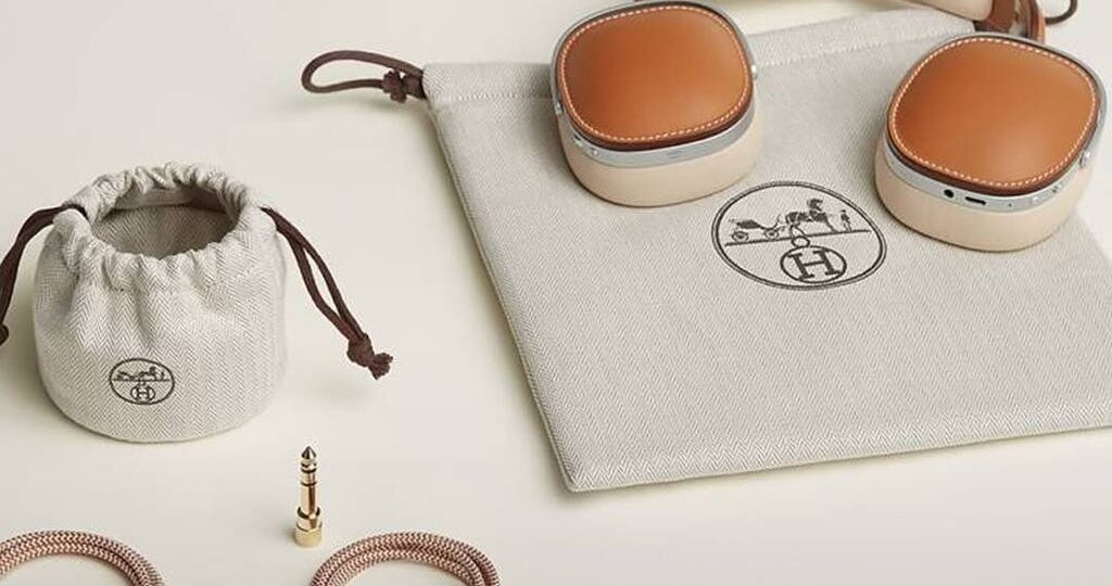 Модные дома тоже идут в технологии