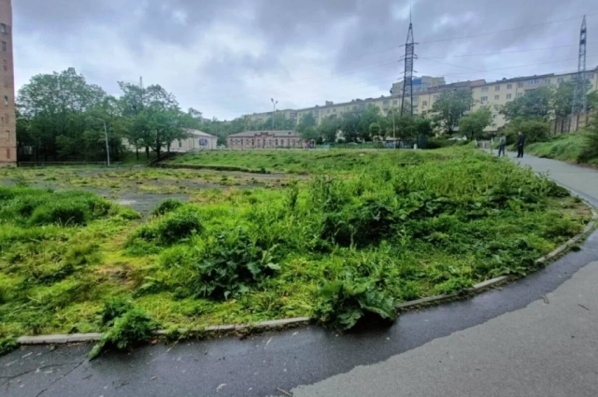    Строители создадут с нуля спортплощадку на улице Морозова во Владивостоке