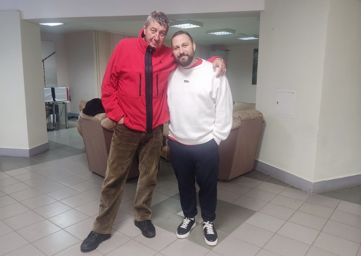    В рабочий полдень - 02.06.2025 Автор-исполнитель Павел Пиковский