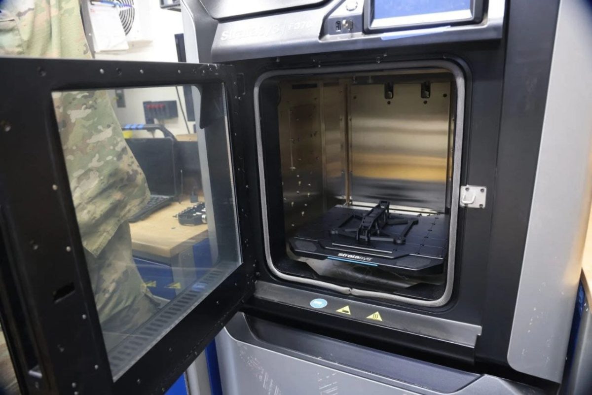    3D-принтер Stratasys F370 / © Aylin Hernandez