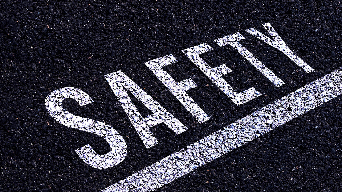 Маркировка опасных зон