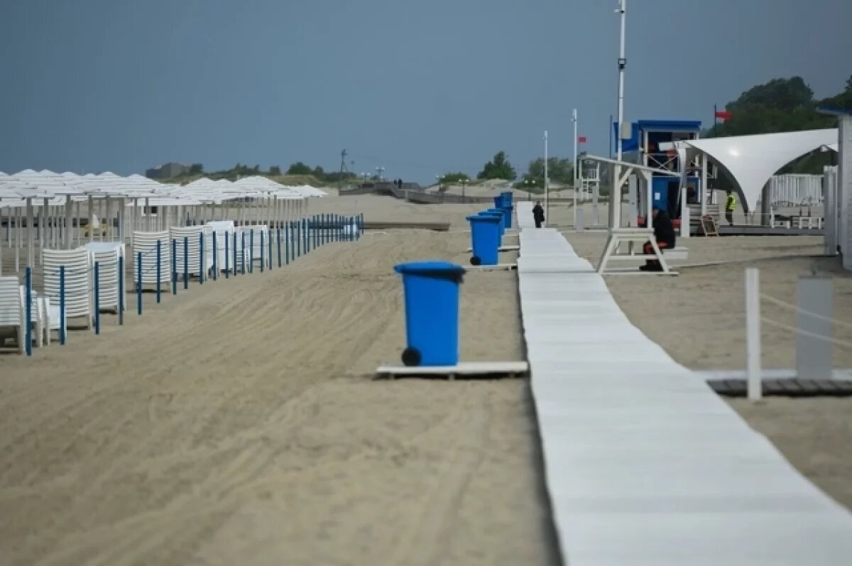    Штормам наперекор.