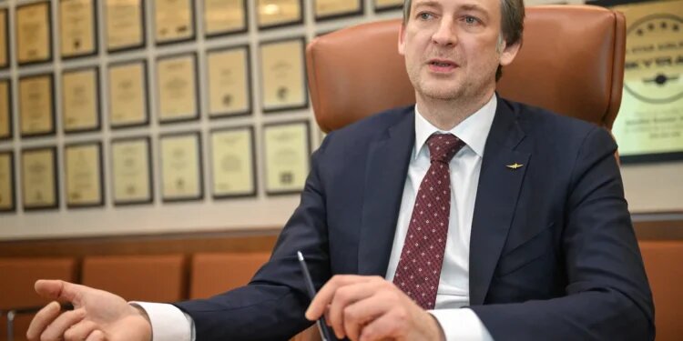    Глеб Щелкунов, Коммерсантъ