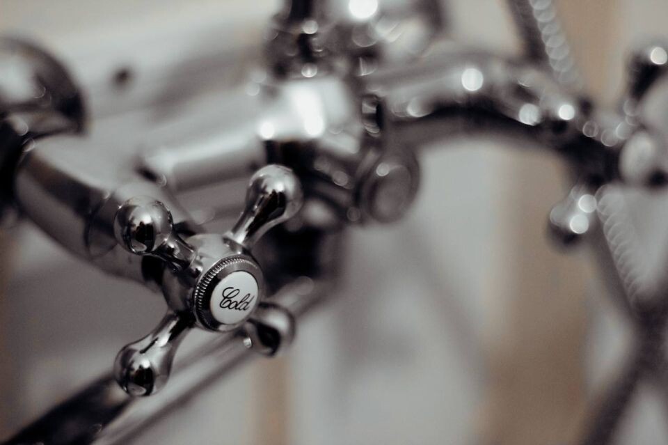    Вода, кран, ванная. Источник: Рита Перегудова