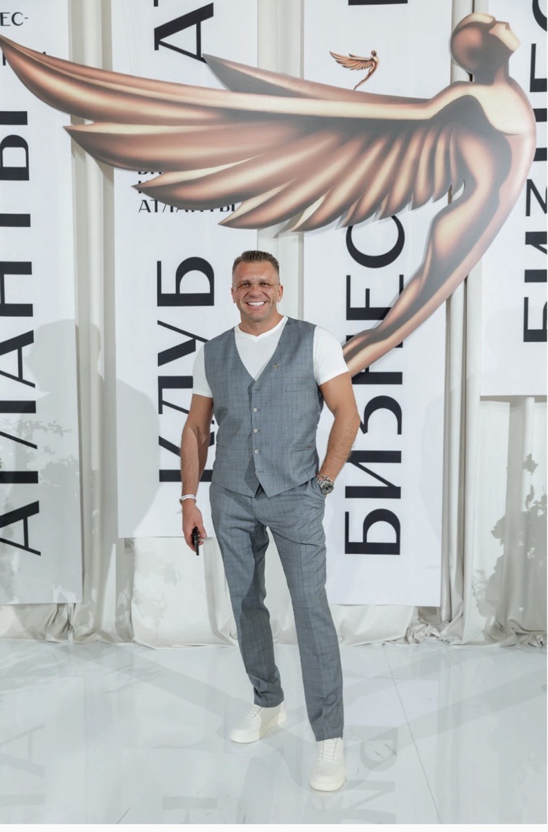 Александр Майдобура. Руководитель центра похудения и здоровья, официальный поставщик пептидов в России. Москва