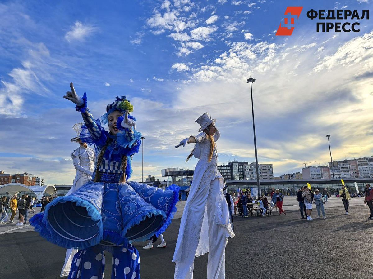 Летом в России пройдут яркие культурные фестивали, которые объединят музыку, театр, искусство и традиции в разных регионах страны.  Фото: Фото: ФедералПресс / Вера Романескул