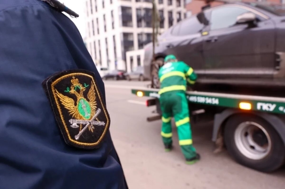    На Дону приставы арестовали машины должников на сумму свыше 18 млн рублей