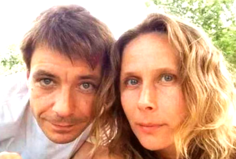 на фото Кирилл Гребенщиков с женой Ольгой