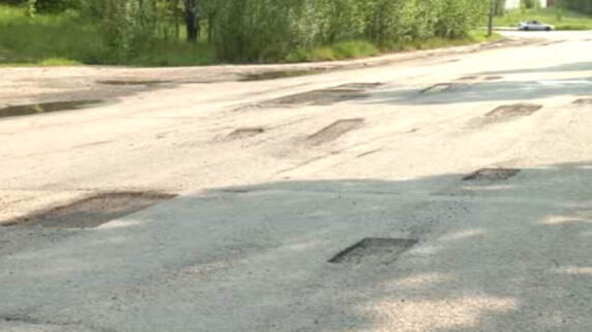    В Курской области участились случаи, когда асфальтные работы ведут в дождливую погоду