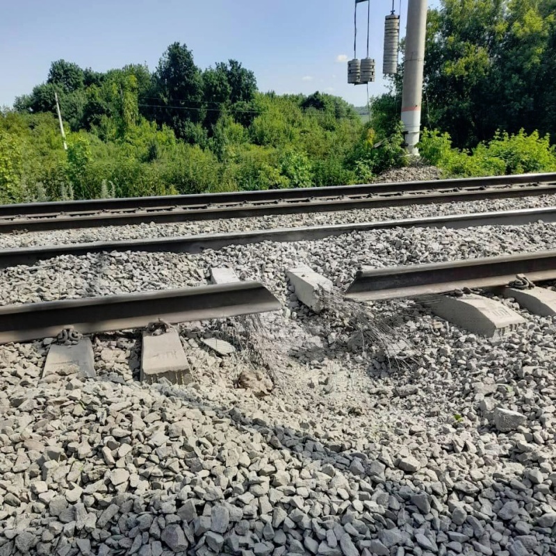    В Воронежской области остановлено движение поездов из-за повреждения железнодорожного полотна