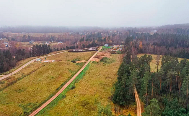 На фото: КП «Сосновские горки»