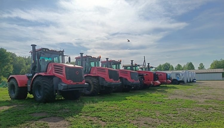    С обновлением парка сельхозтехники крупные агропредприятия Томской области внедряют минимальную обработку почвы