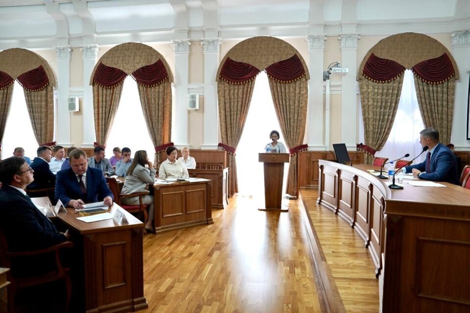    Заседание комитета по городскому хозяйству, градостроительству и землепользованию. Источник: Пресс-служба БГД