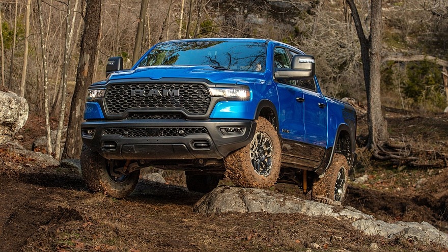    На фото: актуальный пикап Ram 1500 Rebel