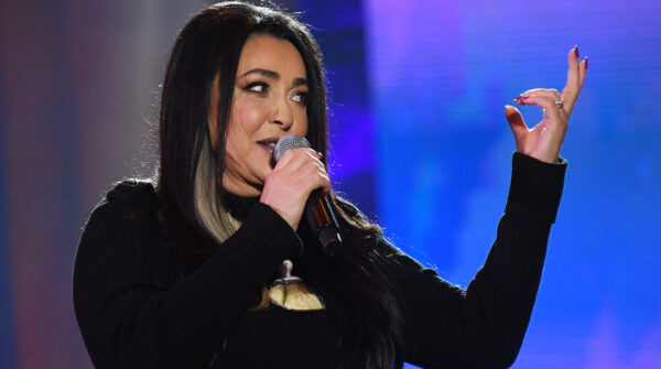    5965806 01.08.2019 Певица Лолита Милявская выступает на праздничном концерте в честь 80-летия ВДНХ в Москве. Кирилл Каллиников / РИА Новости