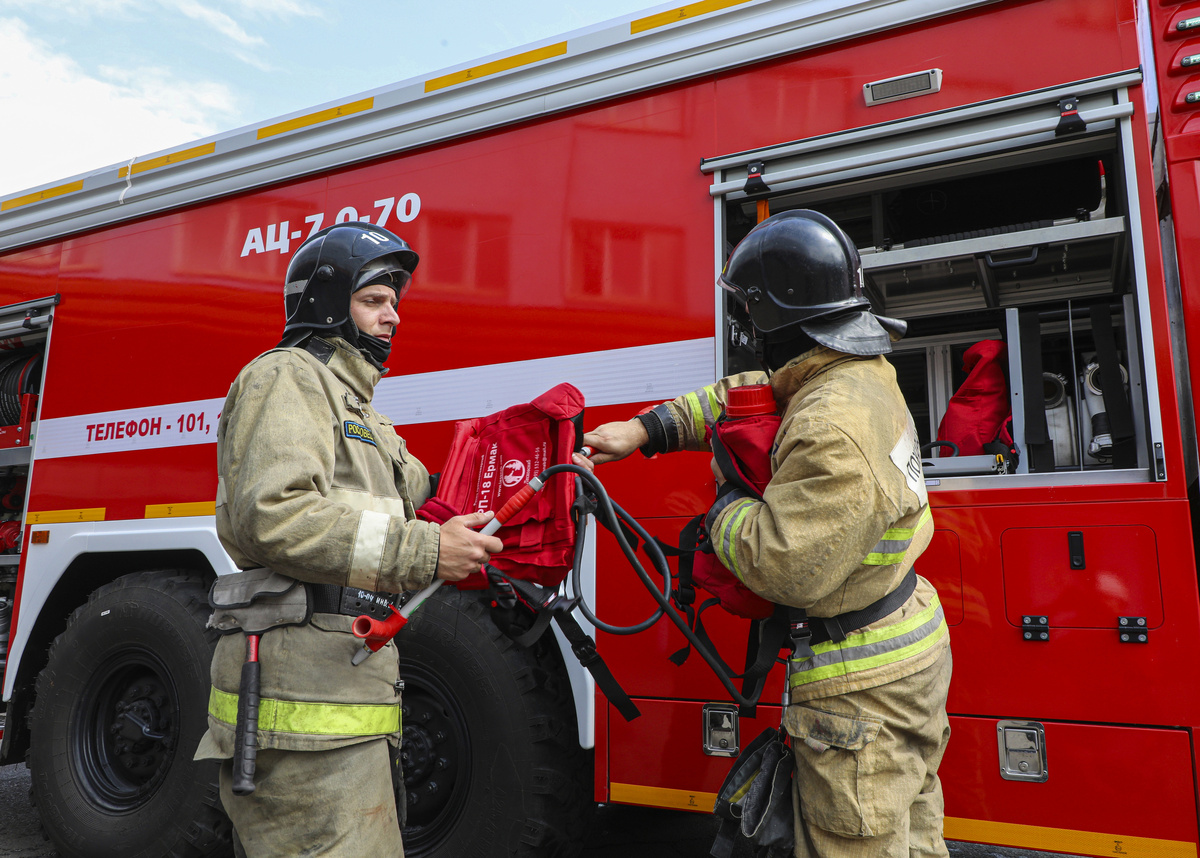 Новая пожарная машина уже успела побывать в деле. Фото Александра Белашова / «Медиацентр»