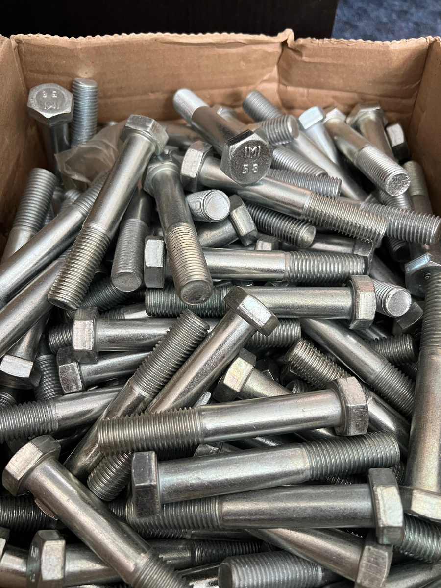 метизы, болты