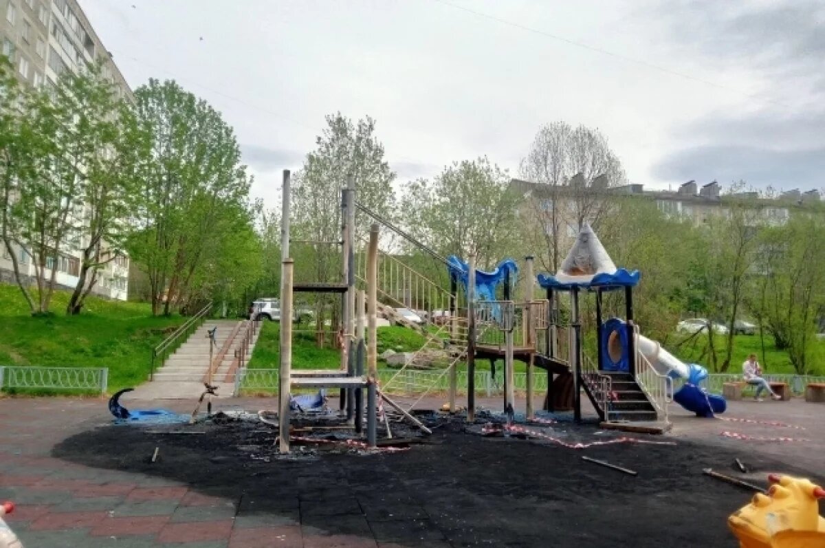    Стало известно, как накажут детей, из-за которых сгорела горка в Мурманске