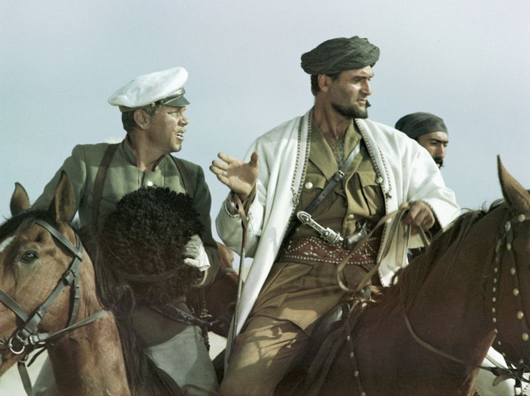     Кахи Кавсадзе в роли Абдулы в фильме «Белое солнце пустыни» РИА Новости