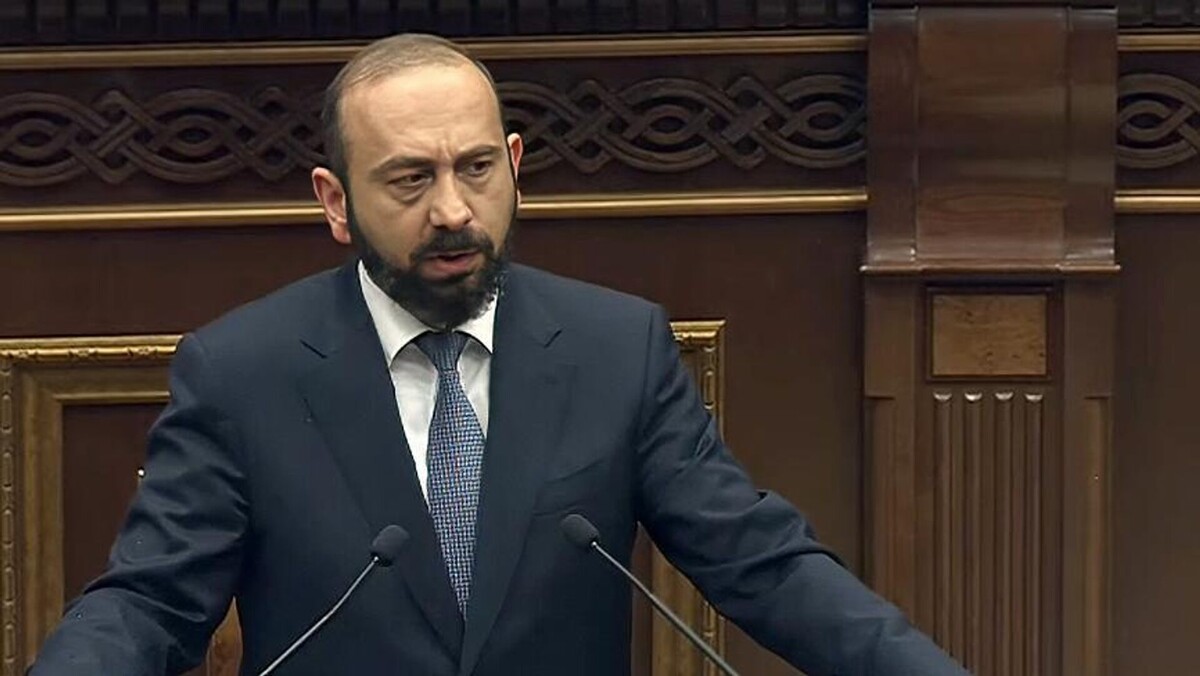 © Photo : press office of the Parliament of Armenia