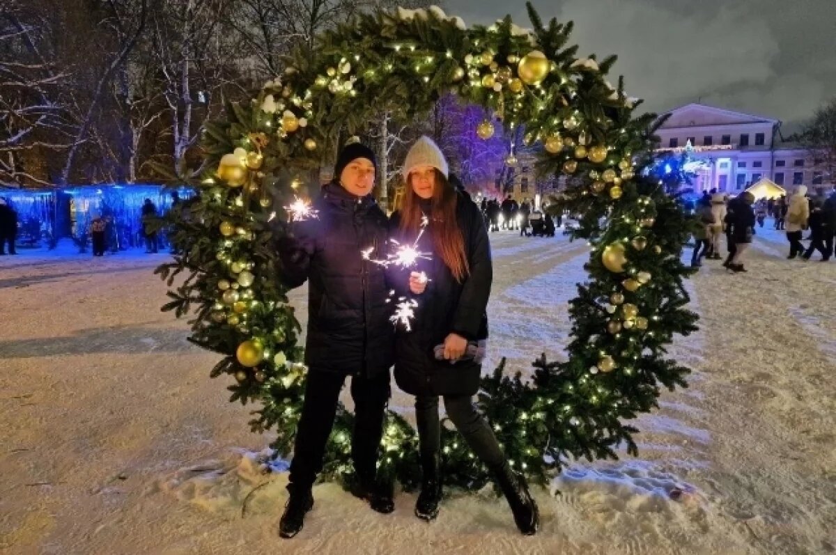    Губернатор рассказал о паре, решившей узаконить брак на свадебном фестивале