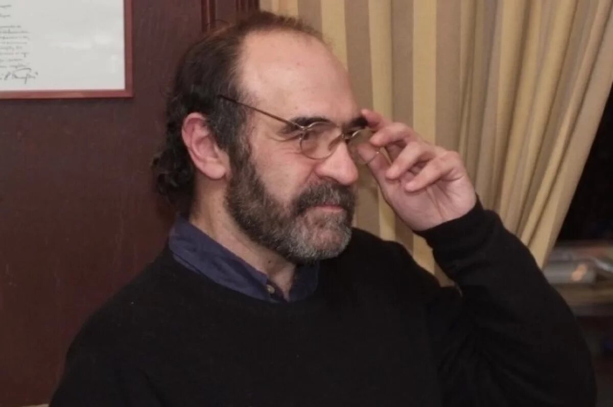    Умер сооснователь группы «Аквариум», поэт и журналист Анатолий Гуницкий