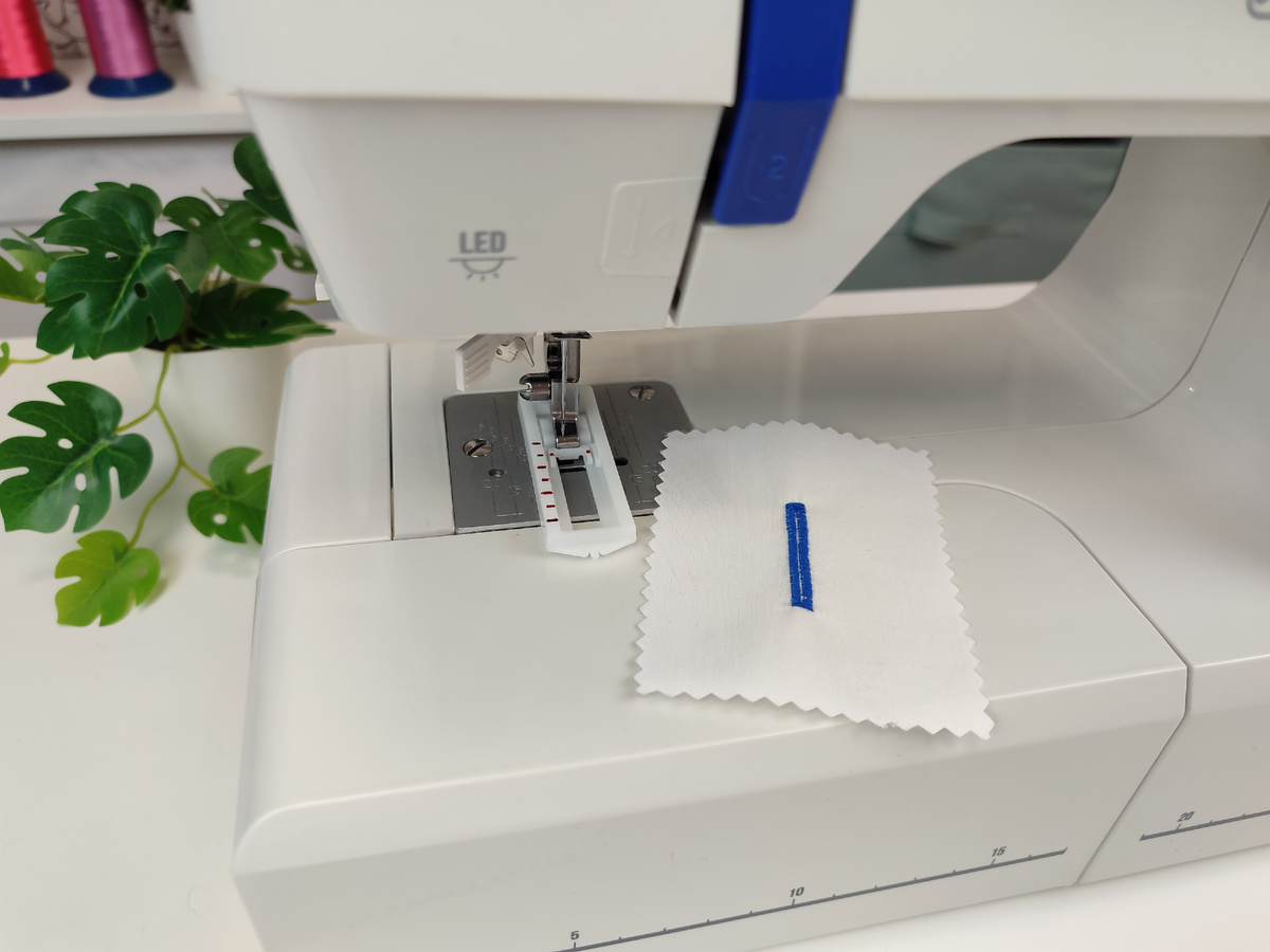 Петля-полуавтомат выполненная на CHAYKA MasterStitch 111