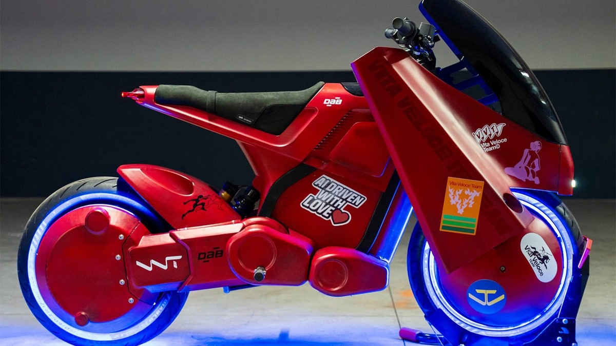    Мотоцикл в стиле аниме «Акира»