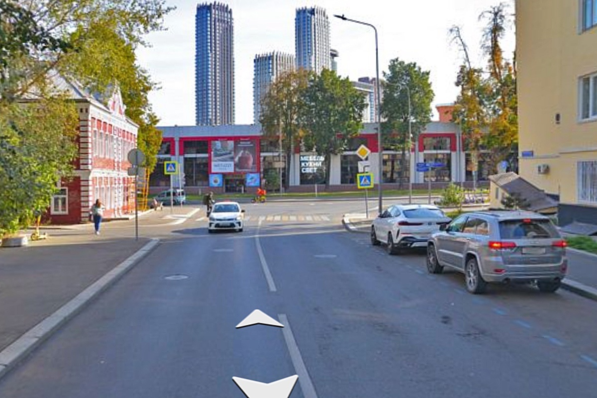 Яндекс. Карты📷1-й Щипковский переулок в Москве, по которому на работу шли герои фильма