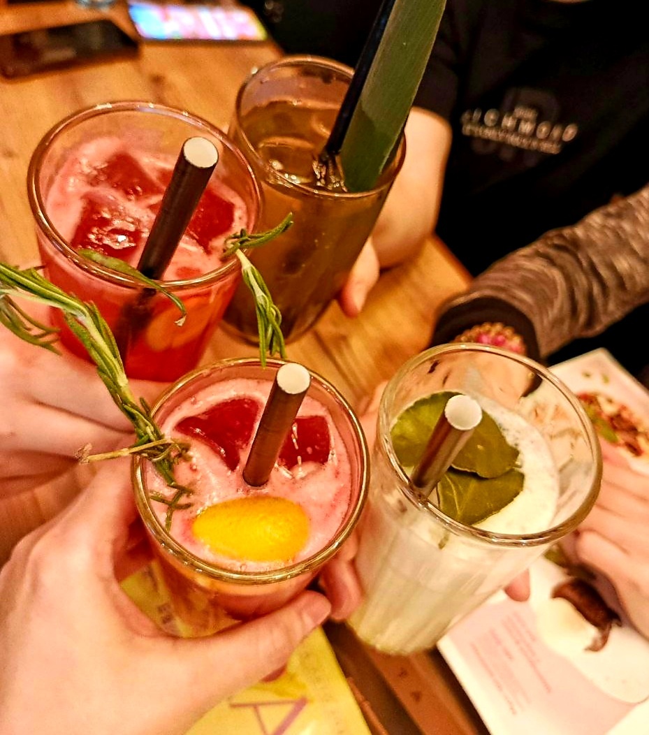 В Евразии с девочками