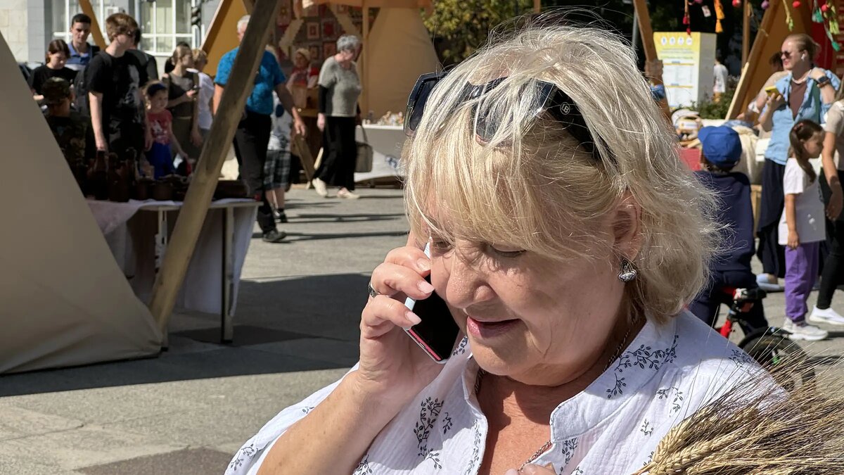    Слово «звонит» давно вызывает споры. Фото: Alexander Legky / www.globallookpress.com