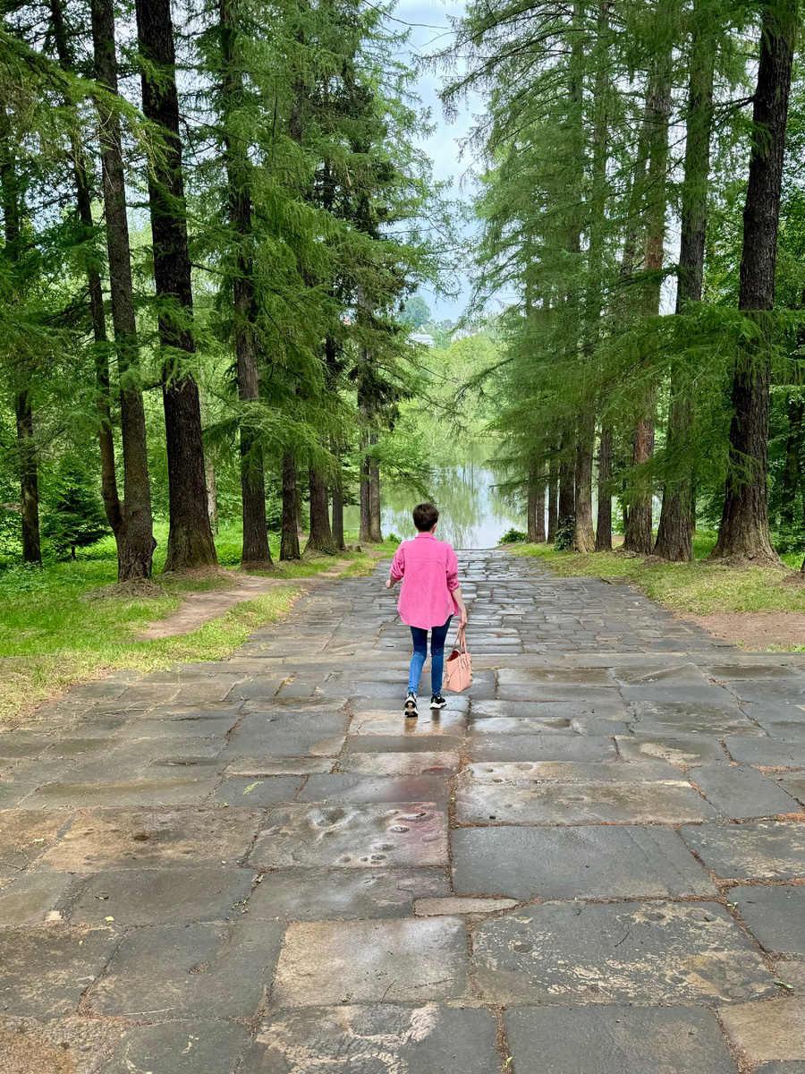 Бодренько шагаю по усадьбе М.Ю. Лермонтова. Лето 2025