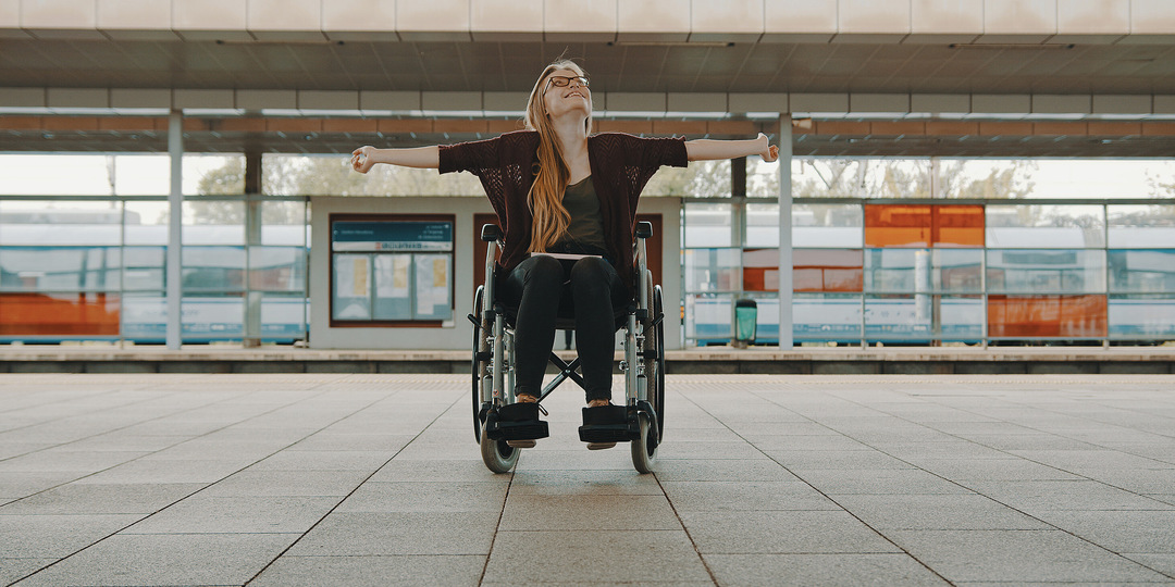 Купе для инвалидов в поездах РЖД: кто может купить и что для этого нужно?