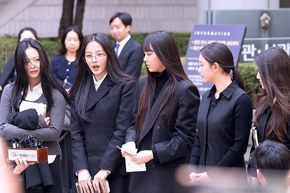     NewJeans отказались мириться с ADOR: итоги второго судебного заседания