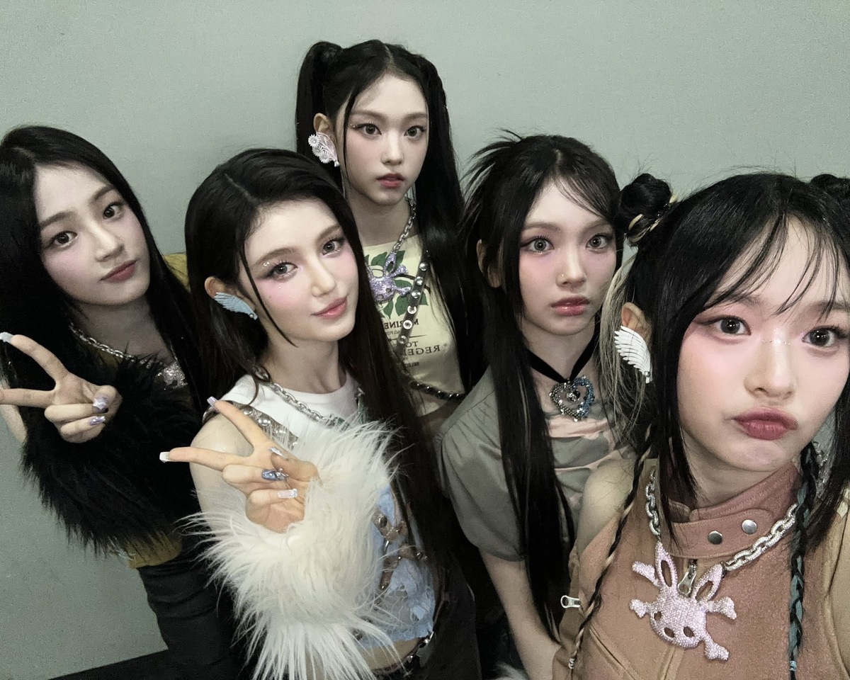    NewJeansСоцсети