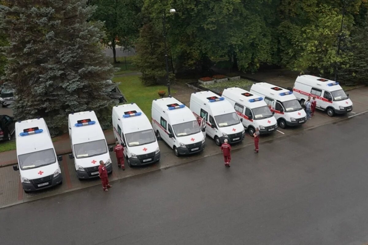    С 1 июля зарплаты фельдшеров и водителей скорой повысят на 15 тысяч рублей